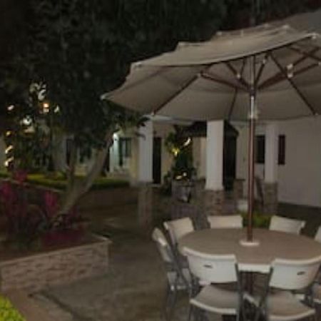 Capital O Colon, Ciudad Guzman Jalisco Hotel Kültér fotó